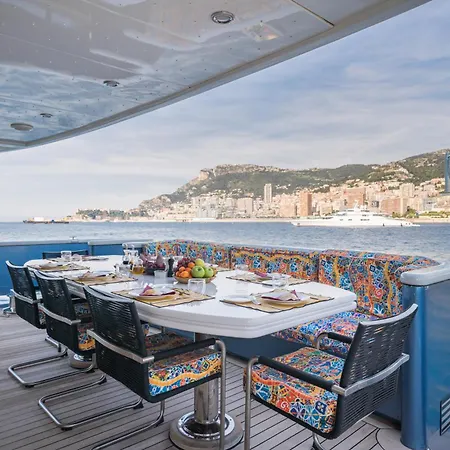 Yacht Irama