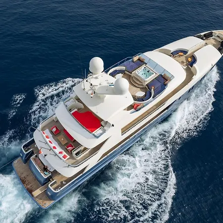 Yacht Irama * 戛纳